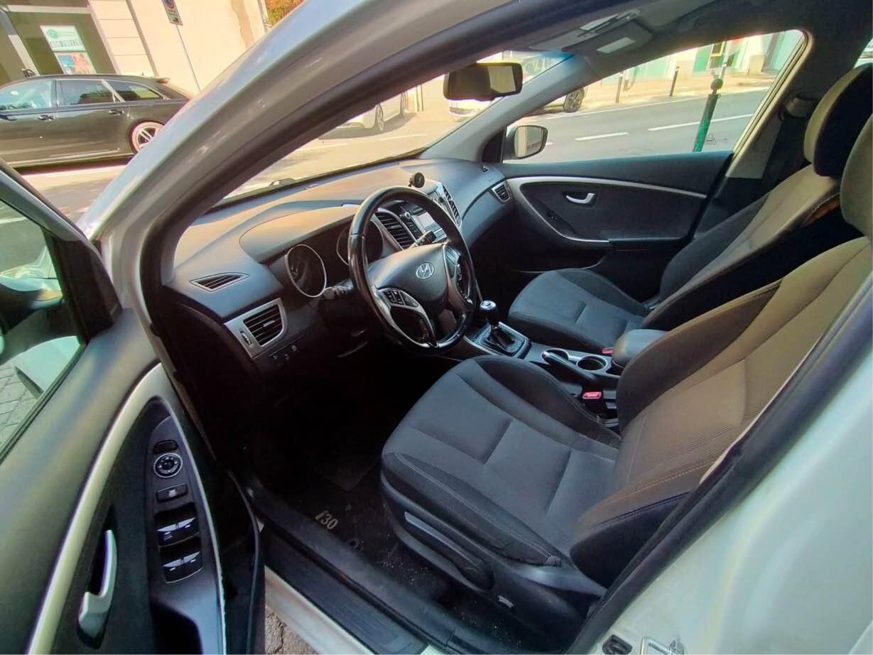 Hyundai i30 1.4 BENZINA EURO 6B