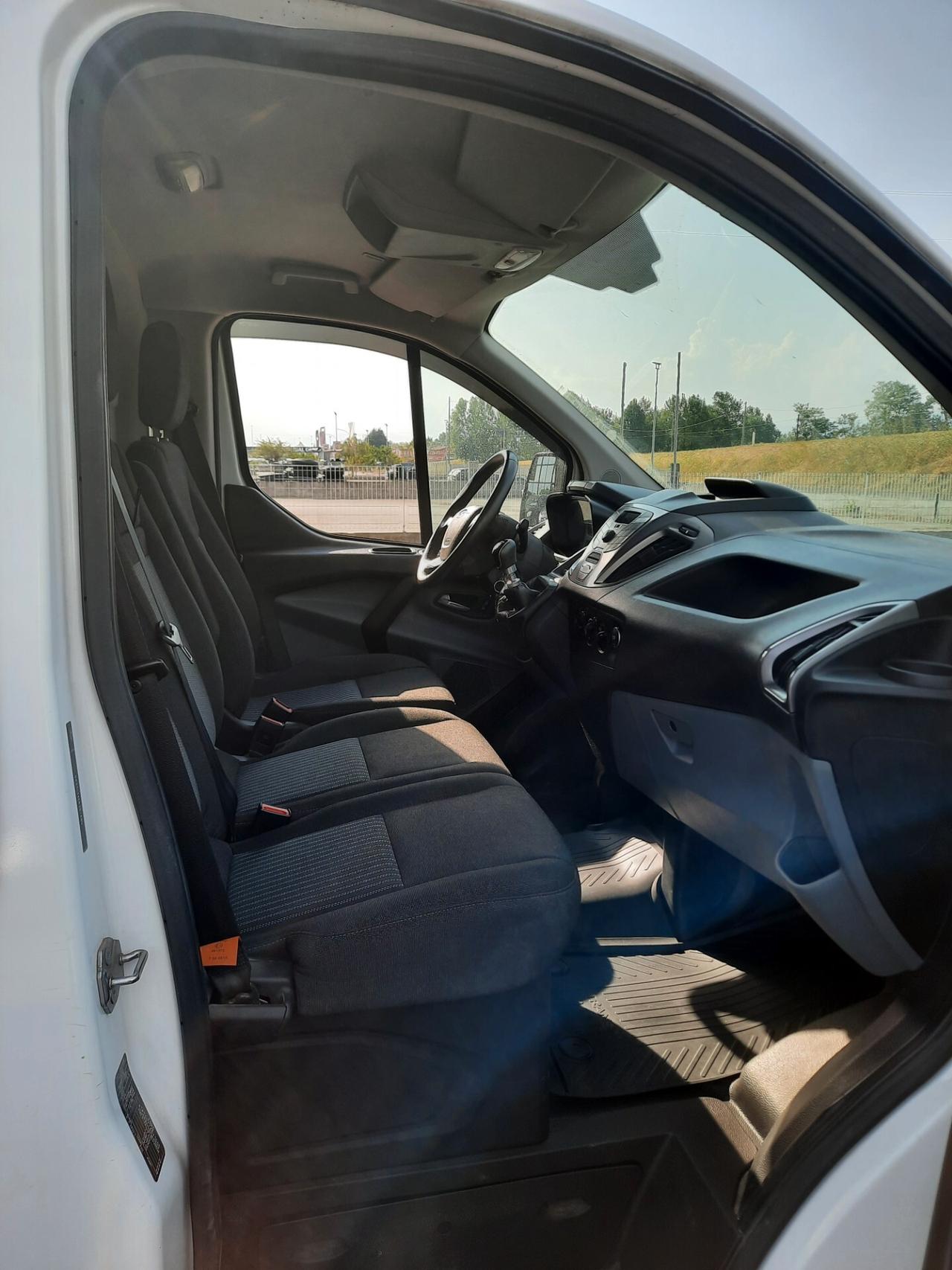 Ford Transit Custom 270 2.0 TDCi 130 PC Furgone Trend