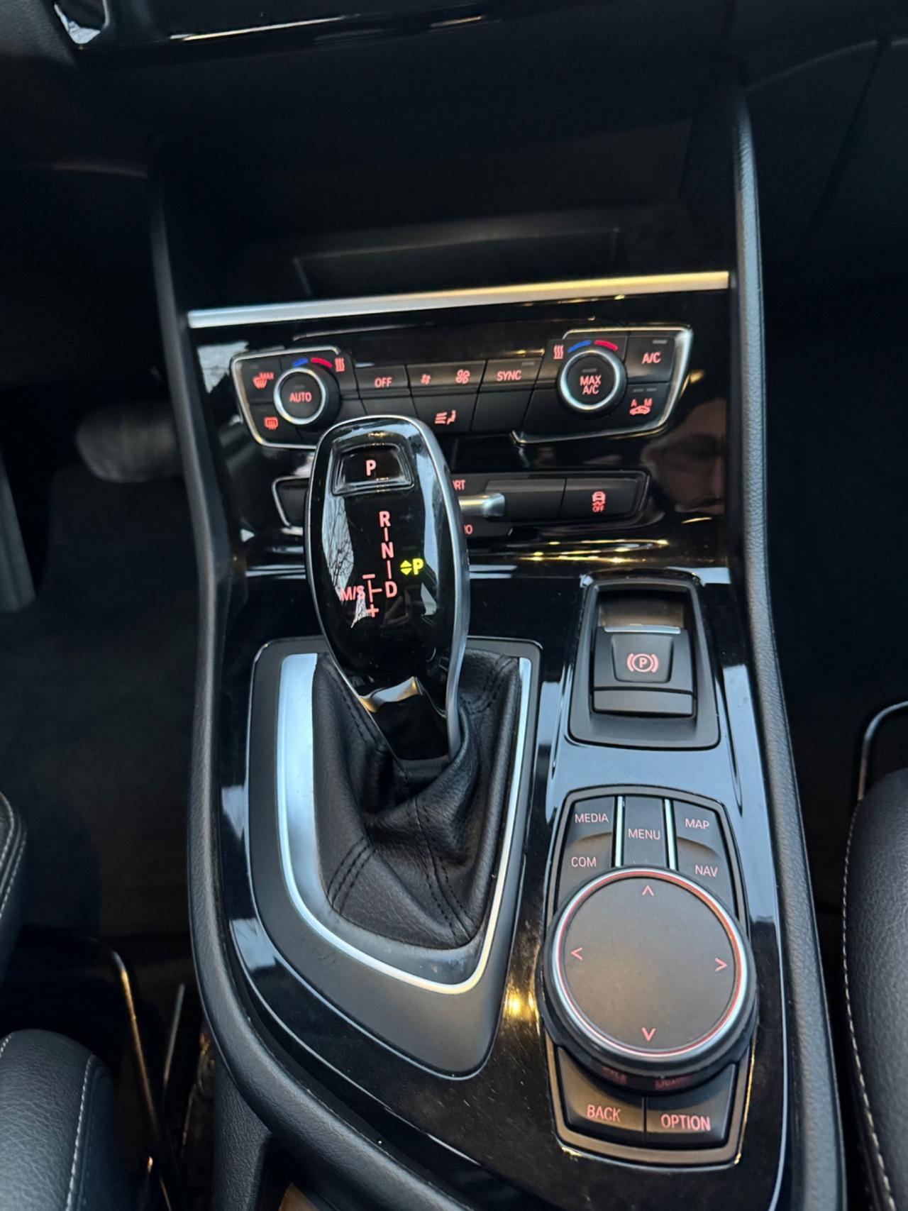 Bmw 216 220d Active Tourer Luxury aut.