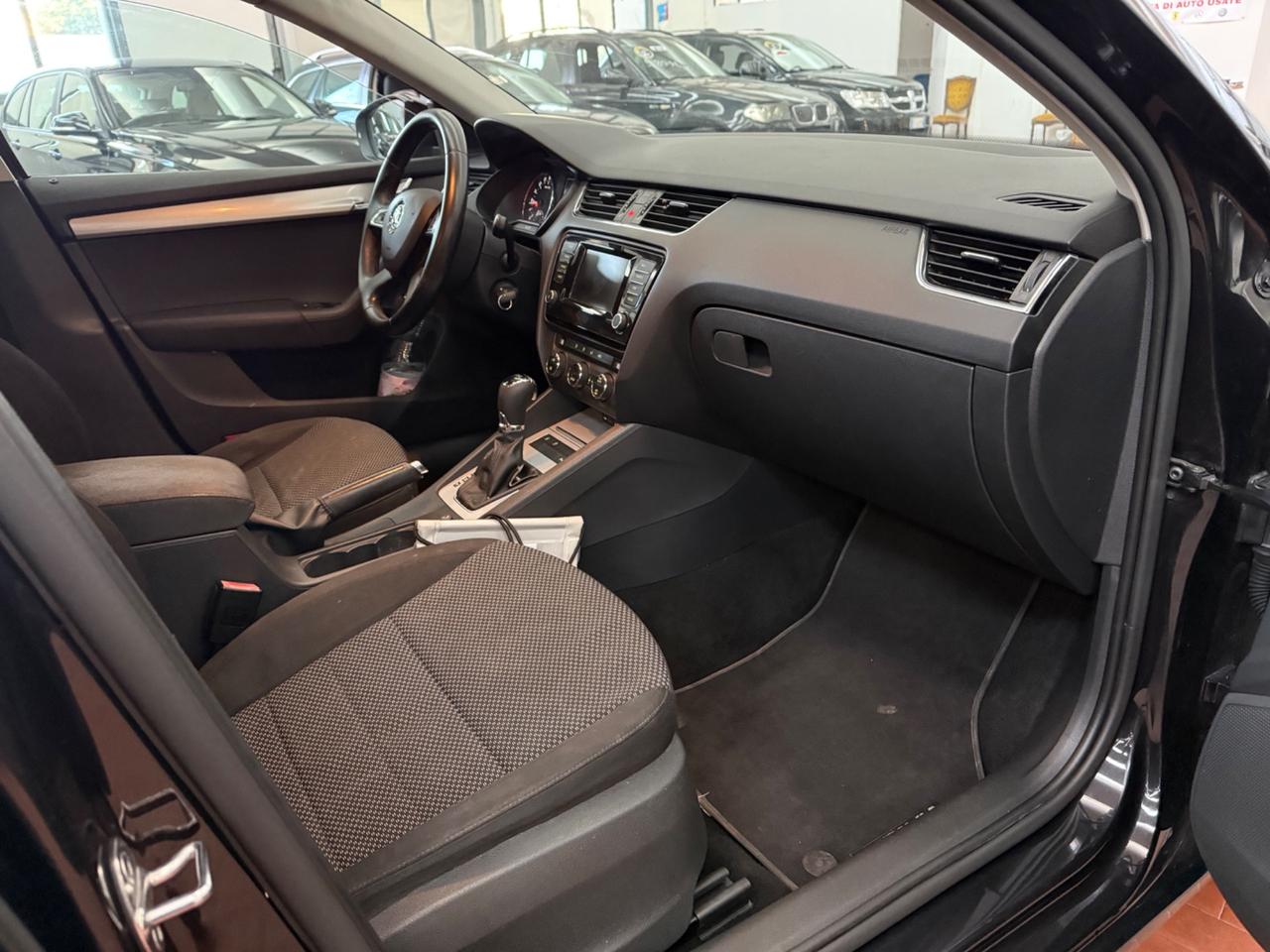 Skoda Octavia 1.6 TDI CR 110 CV DSG Ambition