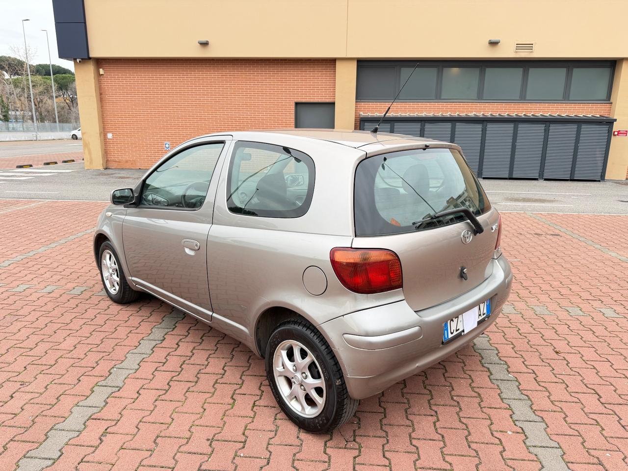 Toyota Yaris 1.4 D-4D 3p Sol