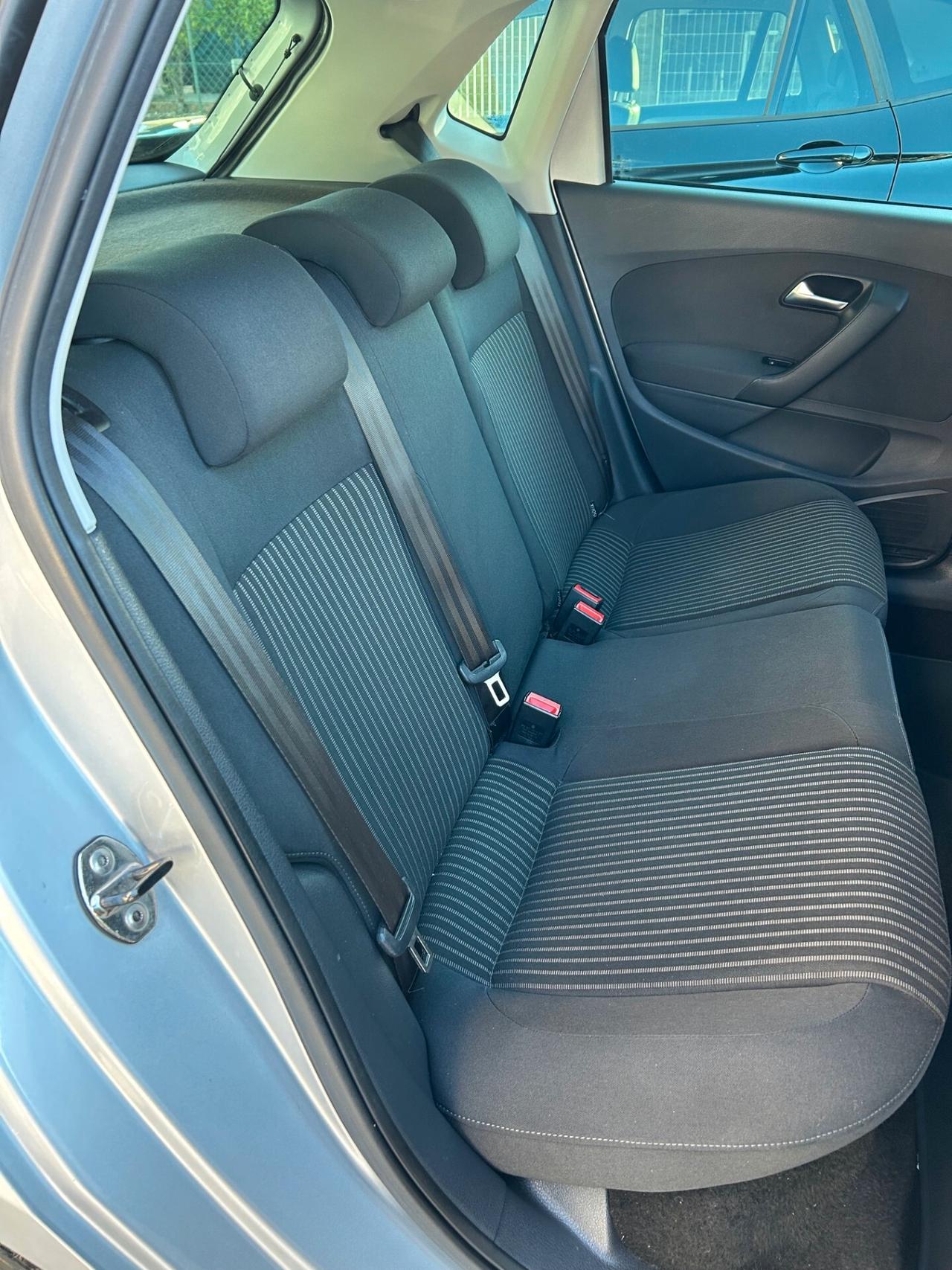 Volkswagen Polo 1.6 TDI 90CV DSG 5 porte R-Line