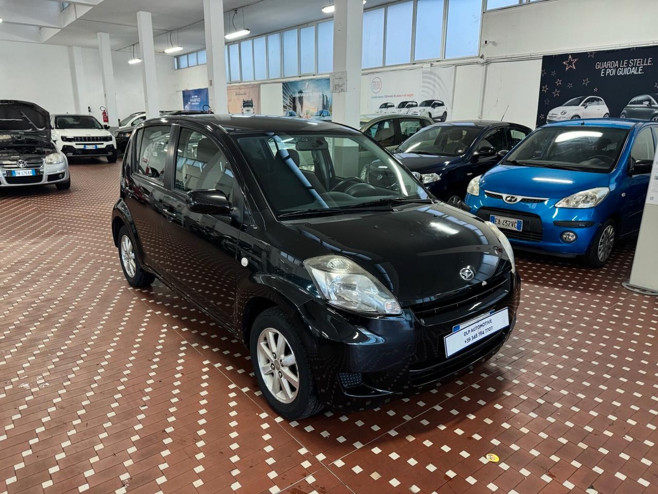 Daihatsu Sirion 1.3 Taka A/T 4WD - CAMBIO AUTOMATICO