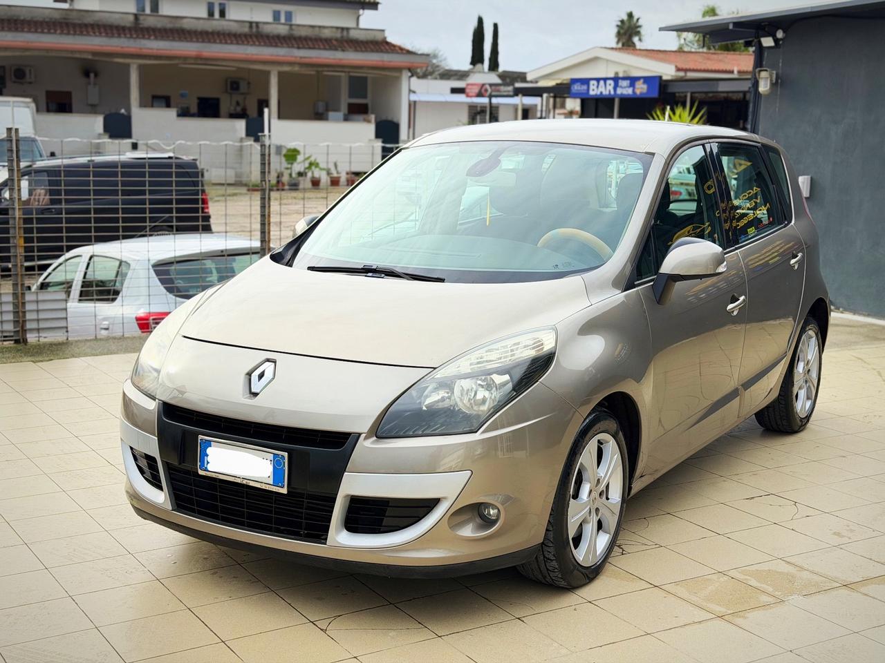 Renault Scenic Scénic X-Mod 1.9 dCi 130CV Luxe Garanzia 12 Mesi