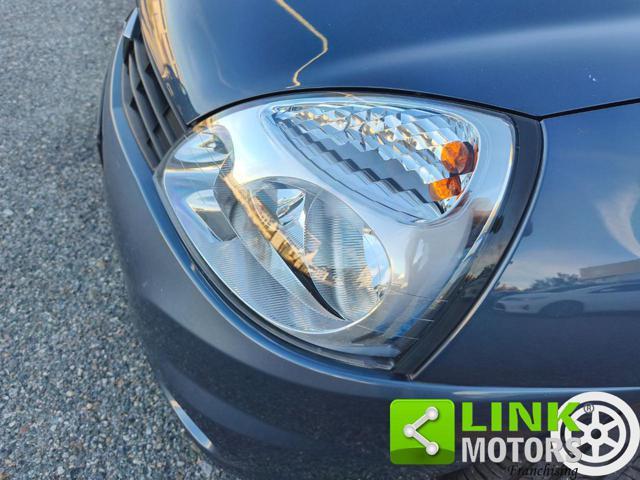 RENAULT Clio Storia 1.2 5 porte Confort