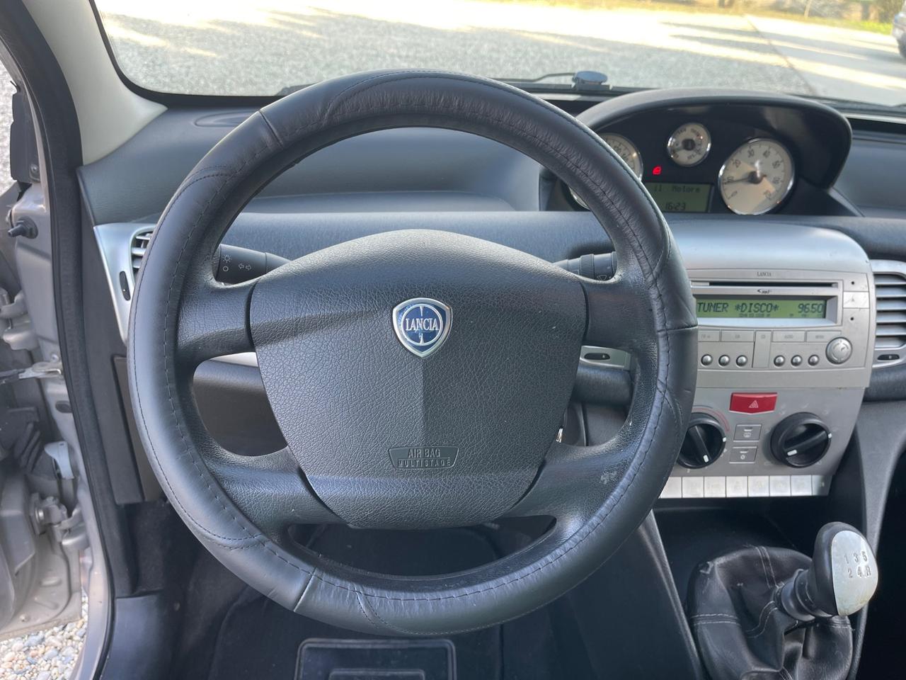 Lancia Ypsilon 1.2 Argento