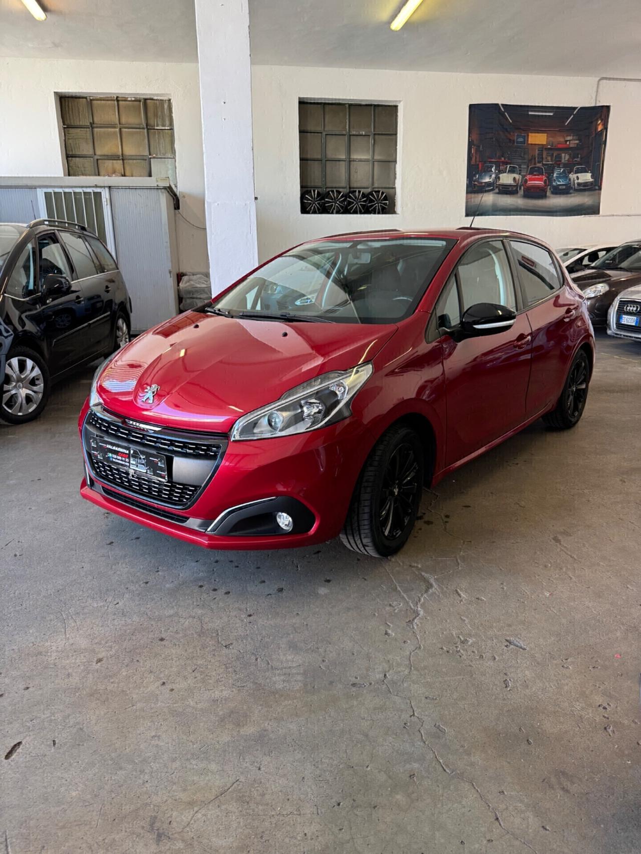 Peugeot 208 PureTech 82 5 porte Allure