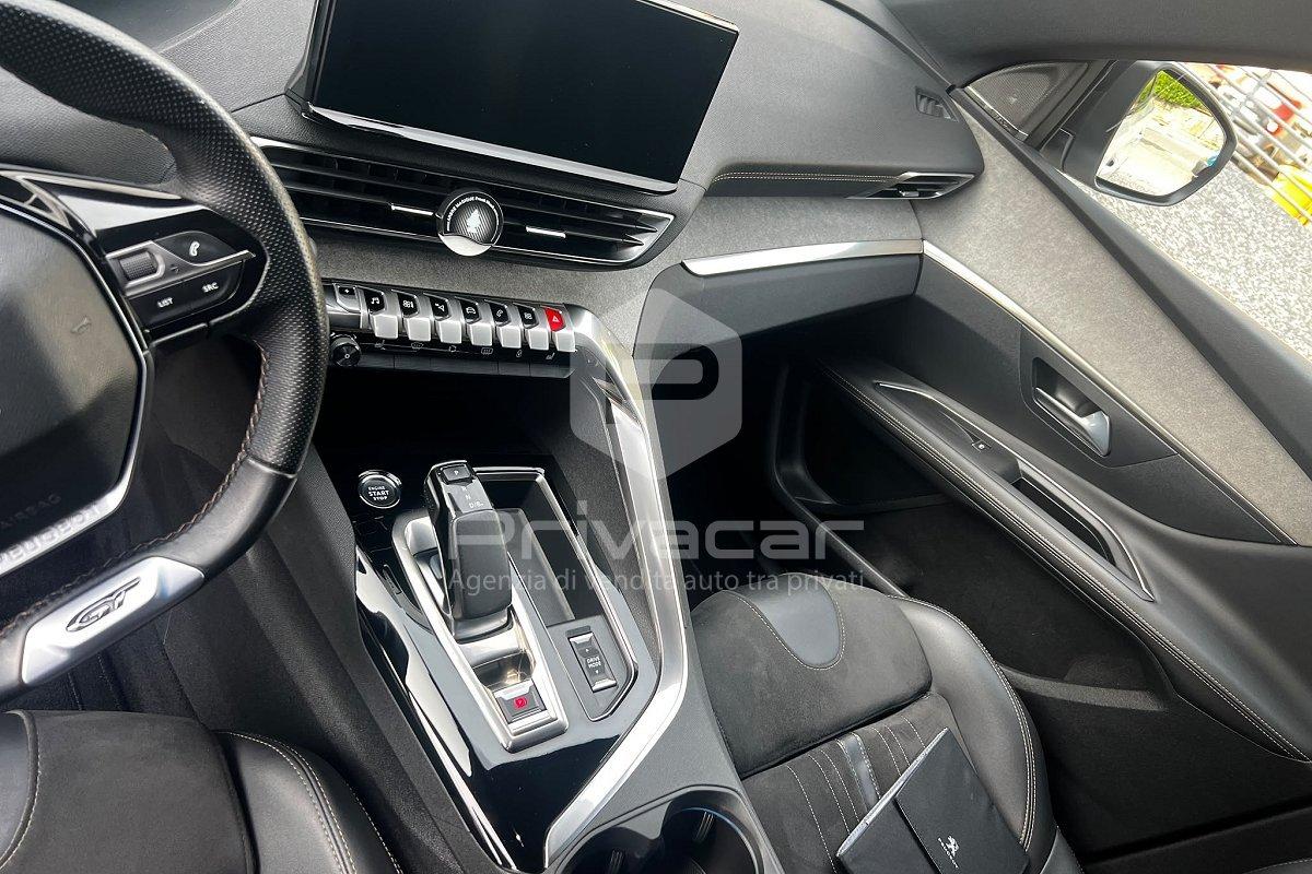 PEUGEOT 3008 Hybrid 225 e-EAT8 Allure Pack