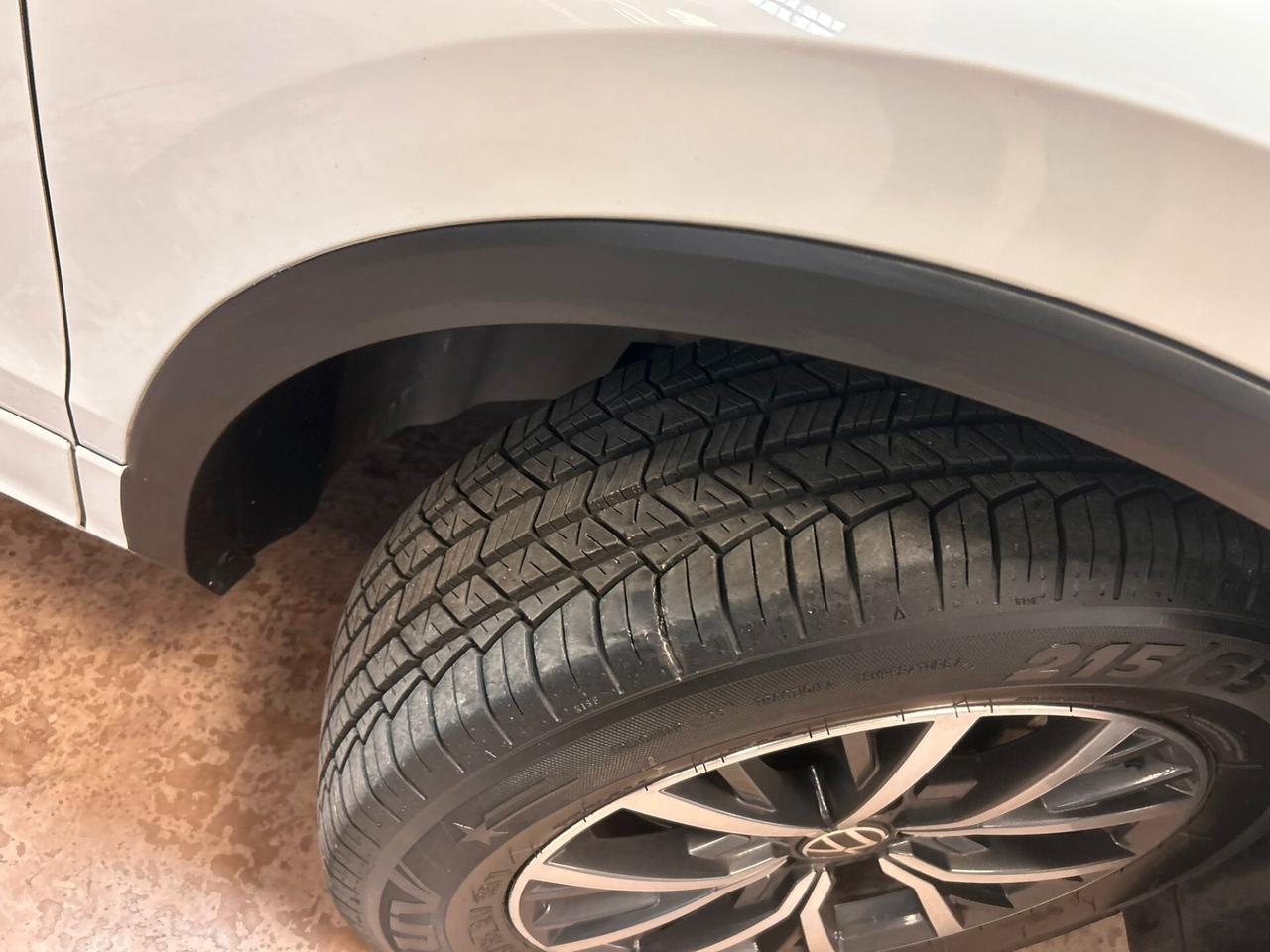 Volkswagen Tiguan 2.0 TDI 150 CV SCR DSG R-Line