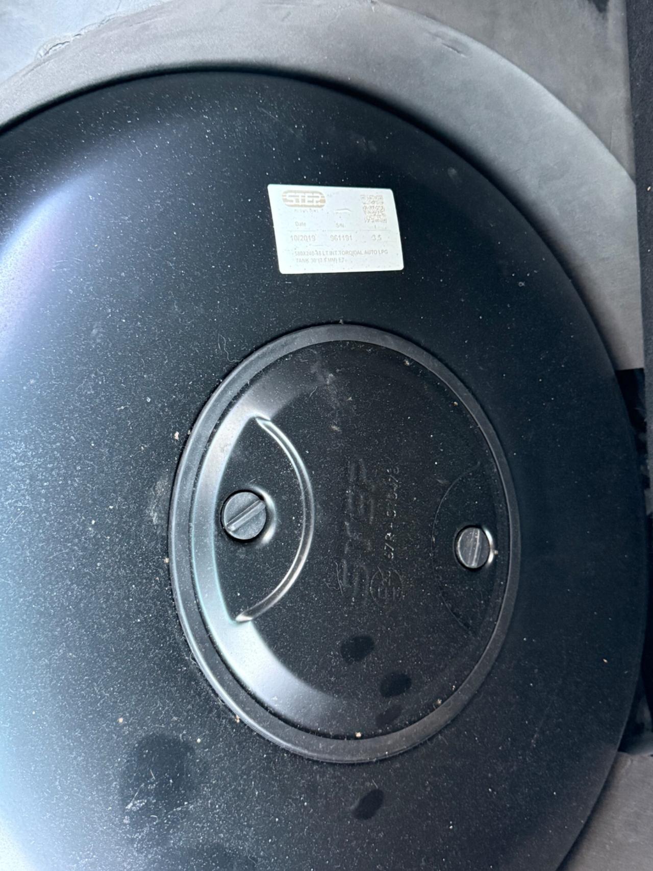 Suzuki Splash 1.0 GPL GLS Safety Pack