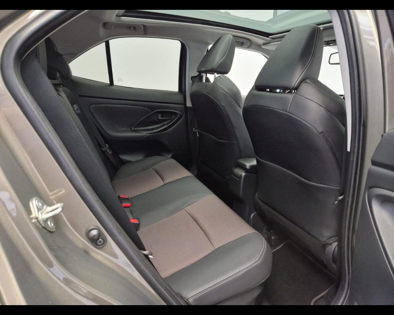 TOYOTA Yaris Cross - Yaris Cross 1.5h Lounge awd-i 116cv e-cvt