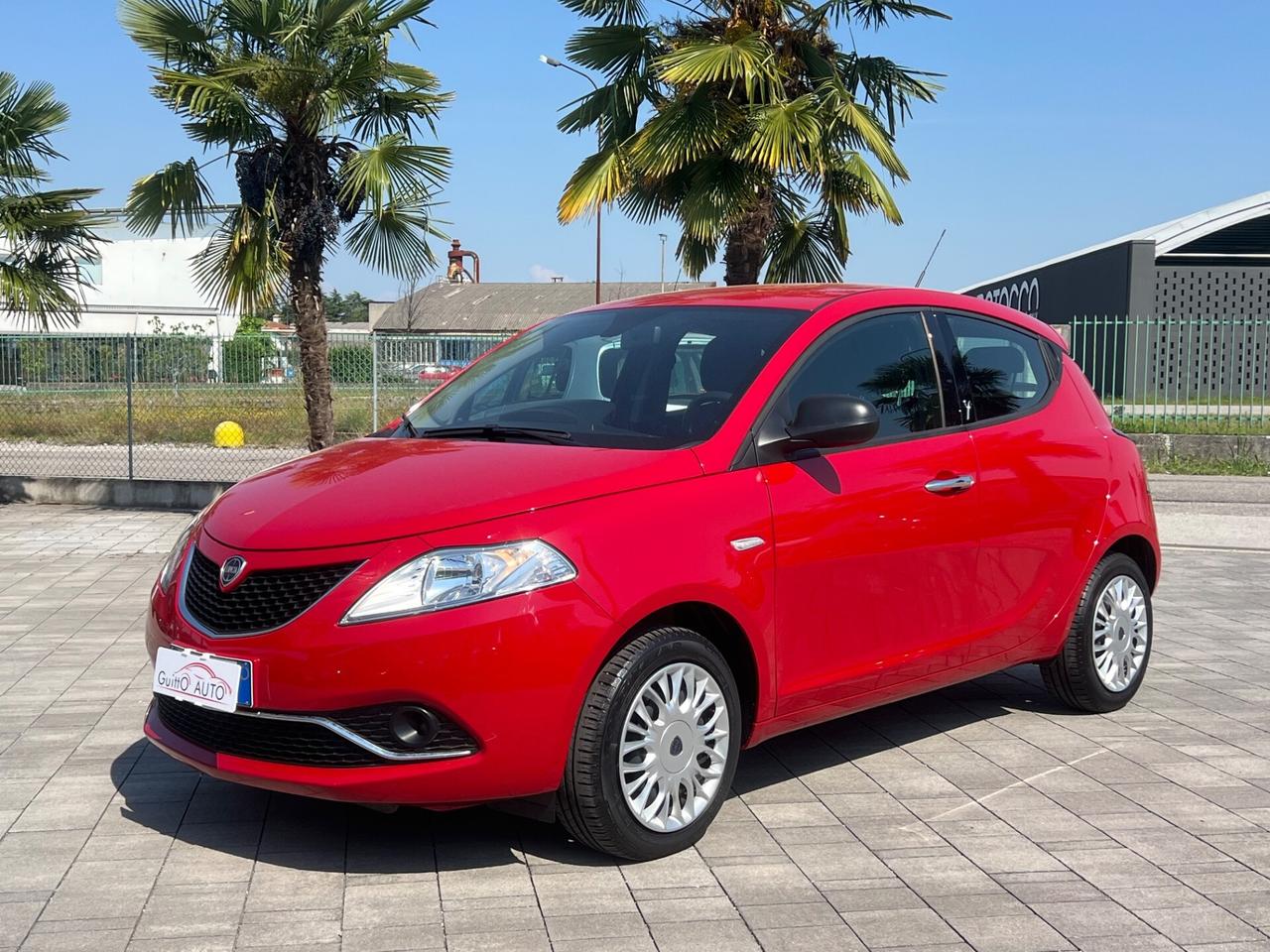 Lancia Ypsilon 1.2 69 CV Silver km 9.800!!!