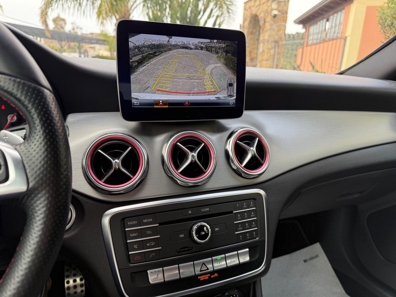 Mercedes-benz GLA 200 d Automatic Premium AMG Led Pelle Navy Cam 360*Bi xenon