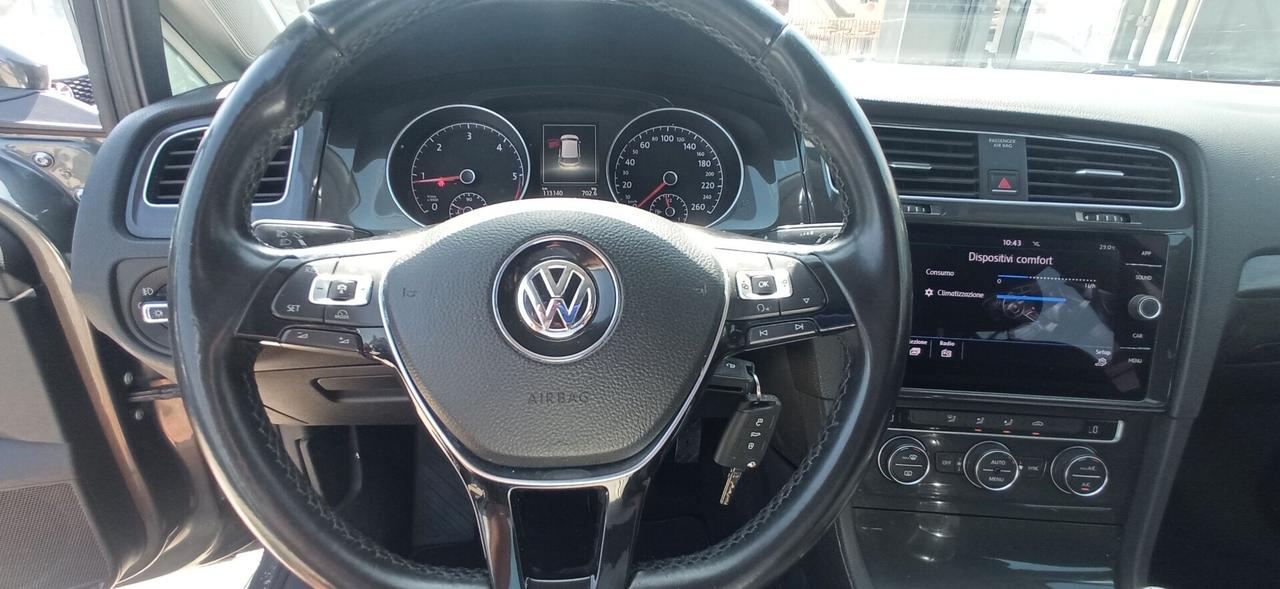Volkswagen Golf 1.6 TDI Executive 113 MILA KM!