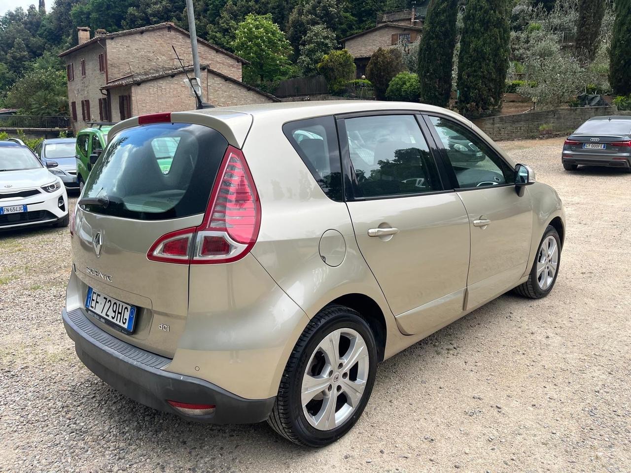 Renault Scenic Scénic X-Mod 1.5 dCi 110CV Luxe