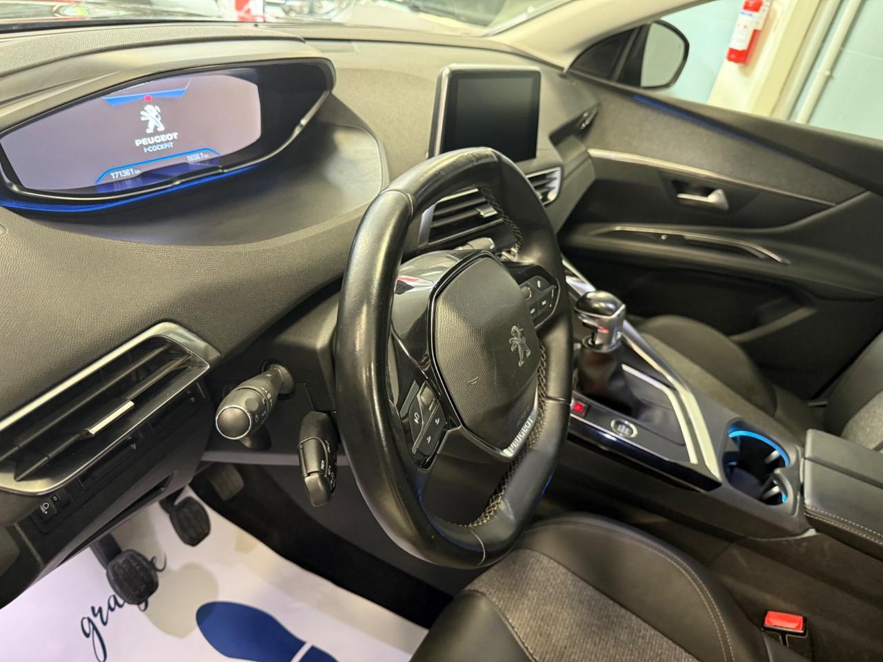 Peugeot 3008 BlueHDi 130 S&S Allure Manuale