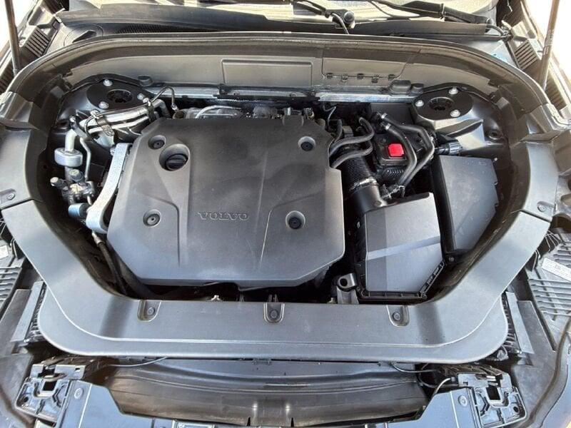 Volvo XC60 B4 (d) AWD Geartronic Momentum Pro