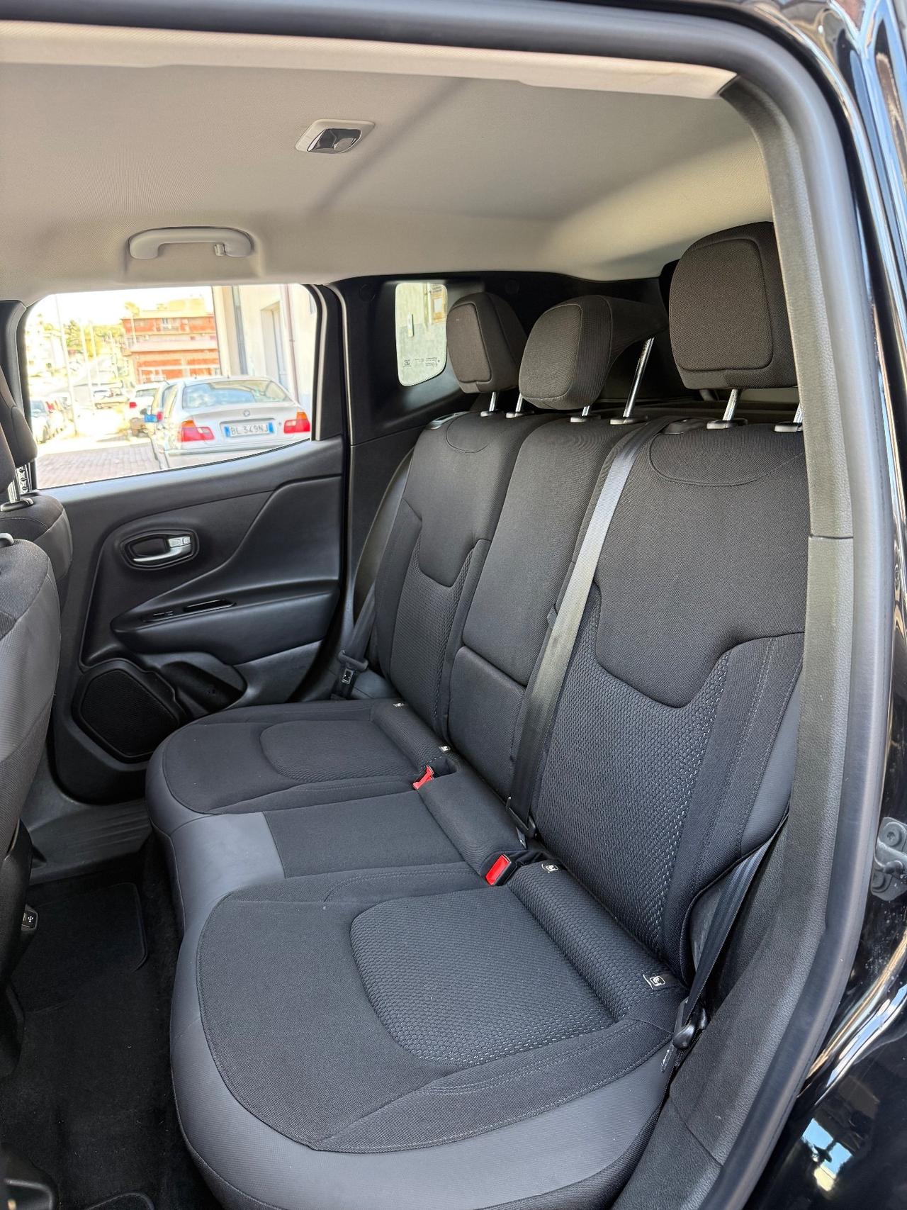 Jeep Renegade 1.6 Mjt 120 CV Black Edition