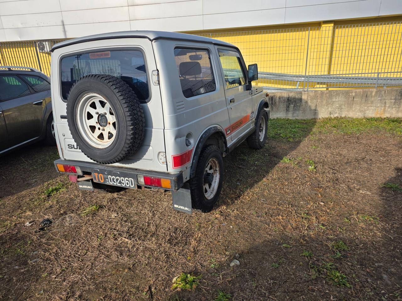 Suzuki Jimny 1.3i 16V cat 4WD JLX