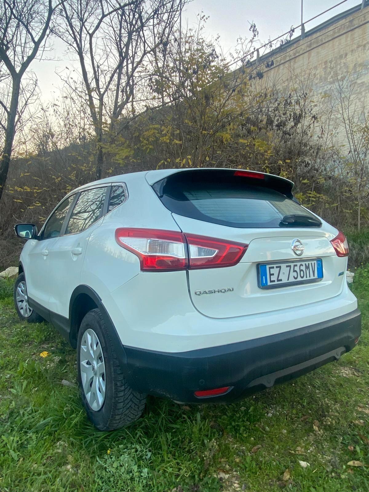 Nissan Qashqai 1.5 dCi Tekna 81kw pari al nuovo