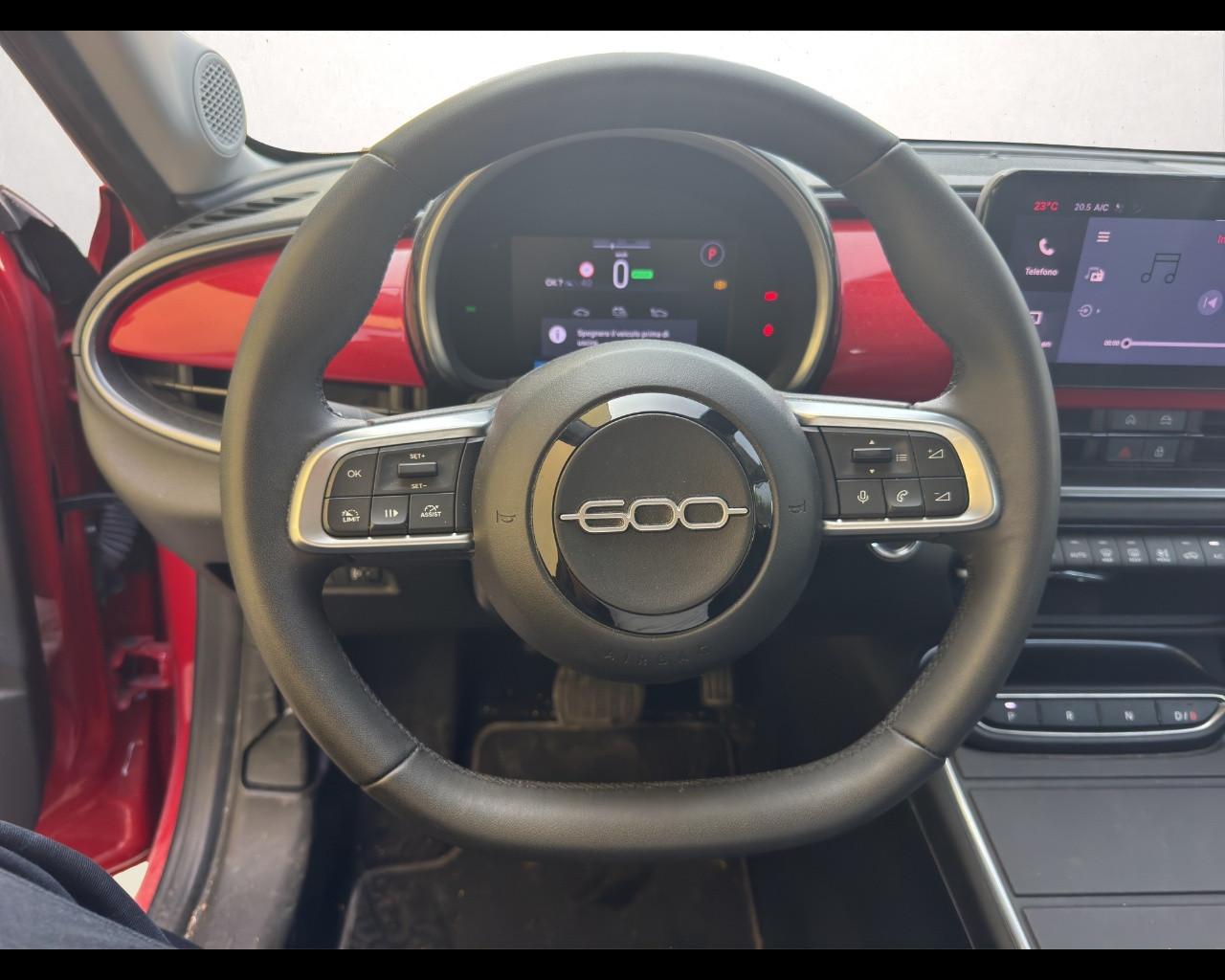 FIAT 600 My24 600e - Red