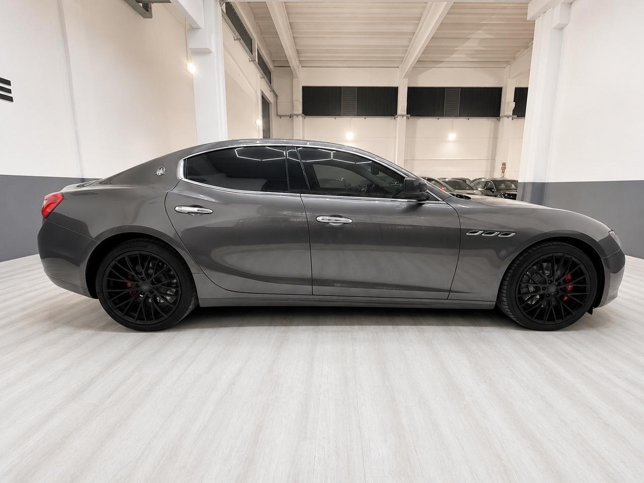 Maserati Ghibli V6 330cv