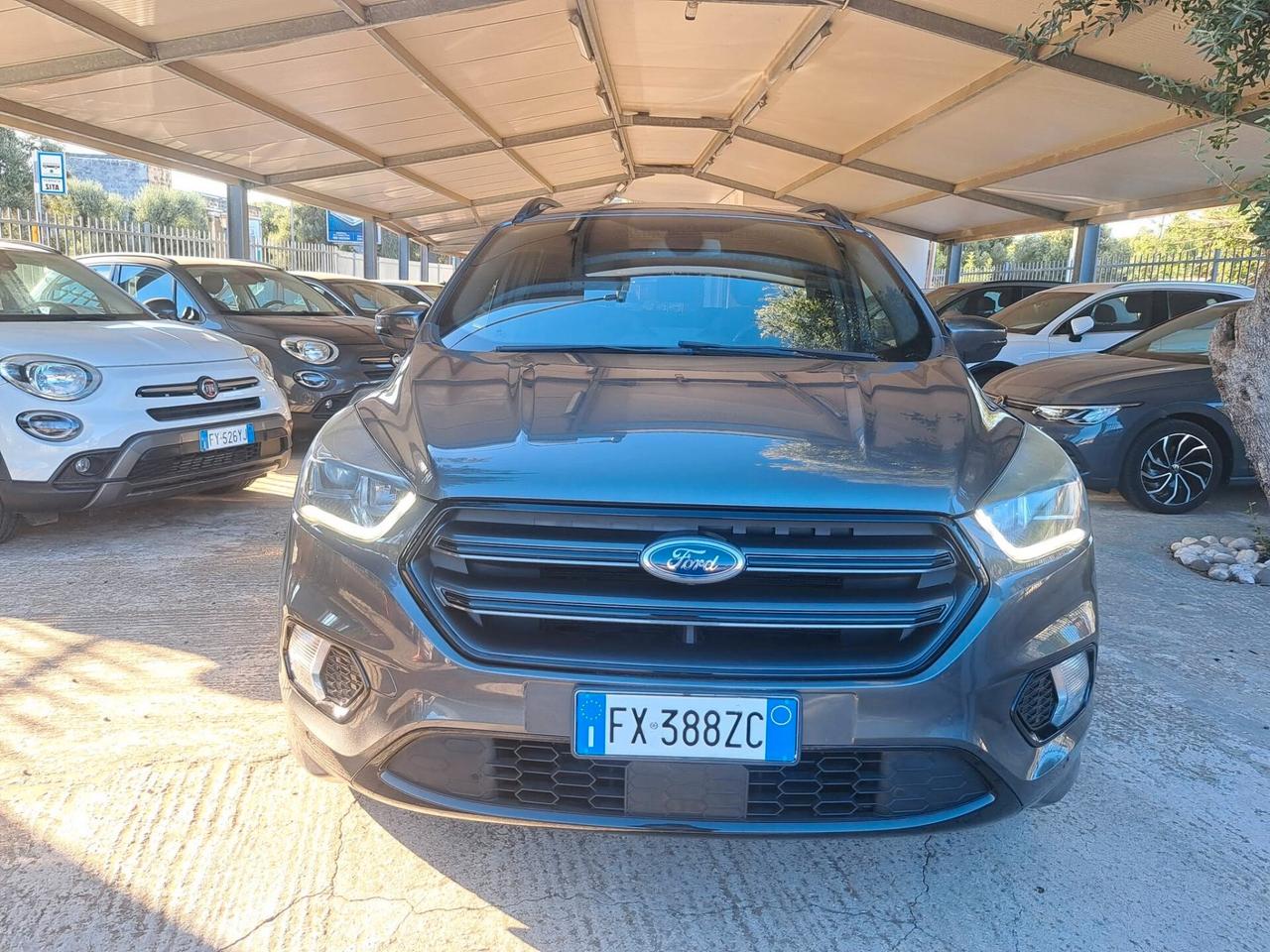 Ford Kuga 1.5 TDCI 120 CV S&S 2WD ST-Line