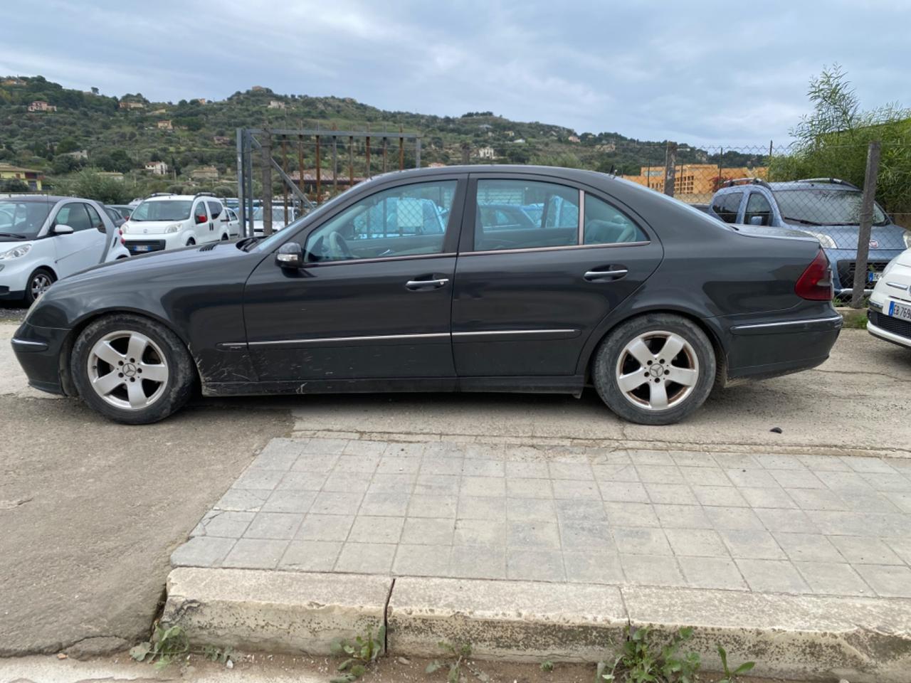 Mercedes-benz E 220 CDI cat Elegance