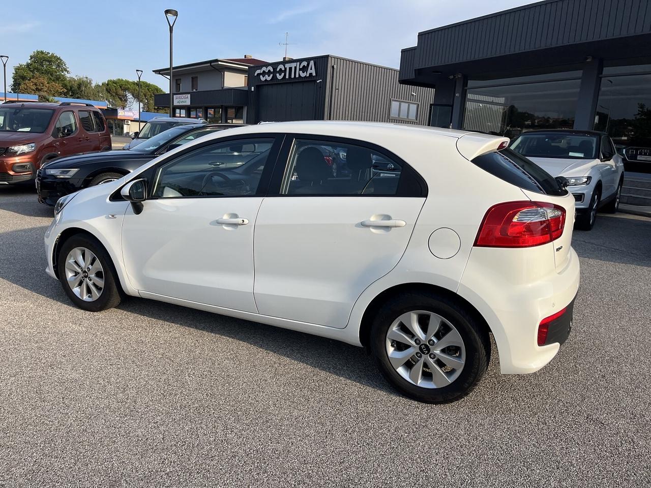 KIA RIO 1200 CRDI 75 CV ACTIVE