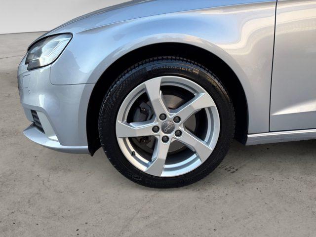 AUDI A3 SPB 30 TDI Sport GANCIO TRAINO