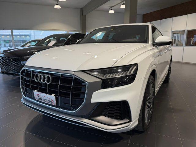 AUDI Q8 50 TDI 286 CV quattro tiptronic S Line TETTO - LED