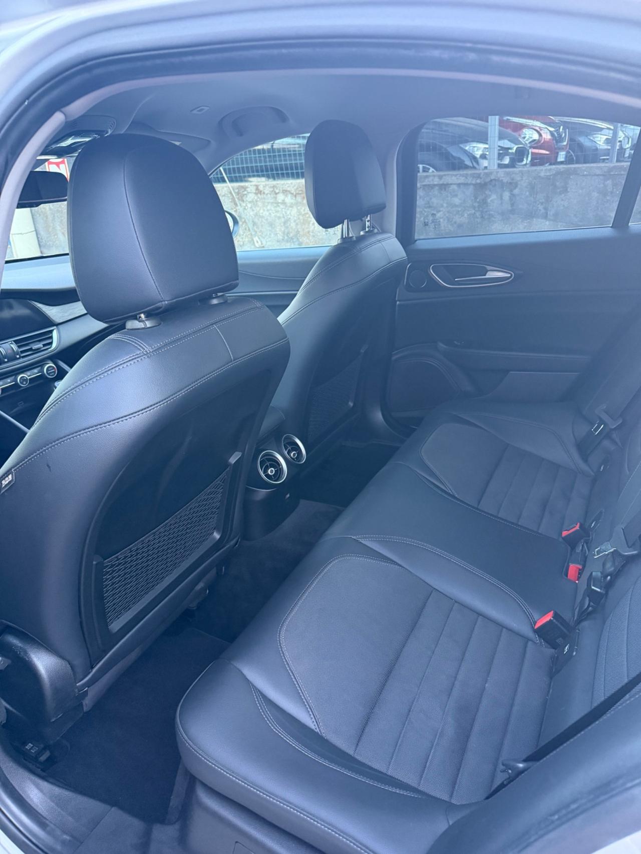 Alfa Romeo Giulia 2.2 Turbodiesel 180 CV AT8 Super