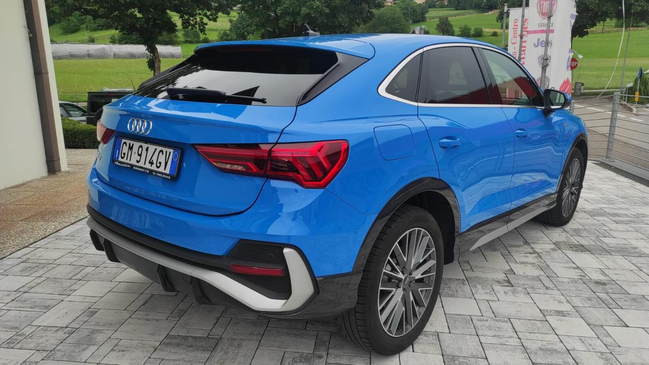 AUDI Q3 2.0 TDI 150CV 2WD S TRONIC S LINE