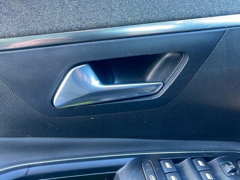 Peugeot 5008 1.5 bluehdi Allure Pack s&s 130cv eat8