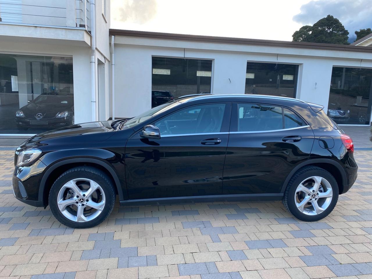 Mercedes-benz GLA 180 GLA 180d SPORT FULL OPTIONAL