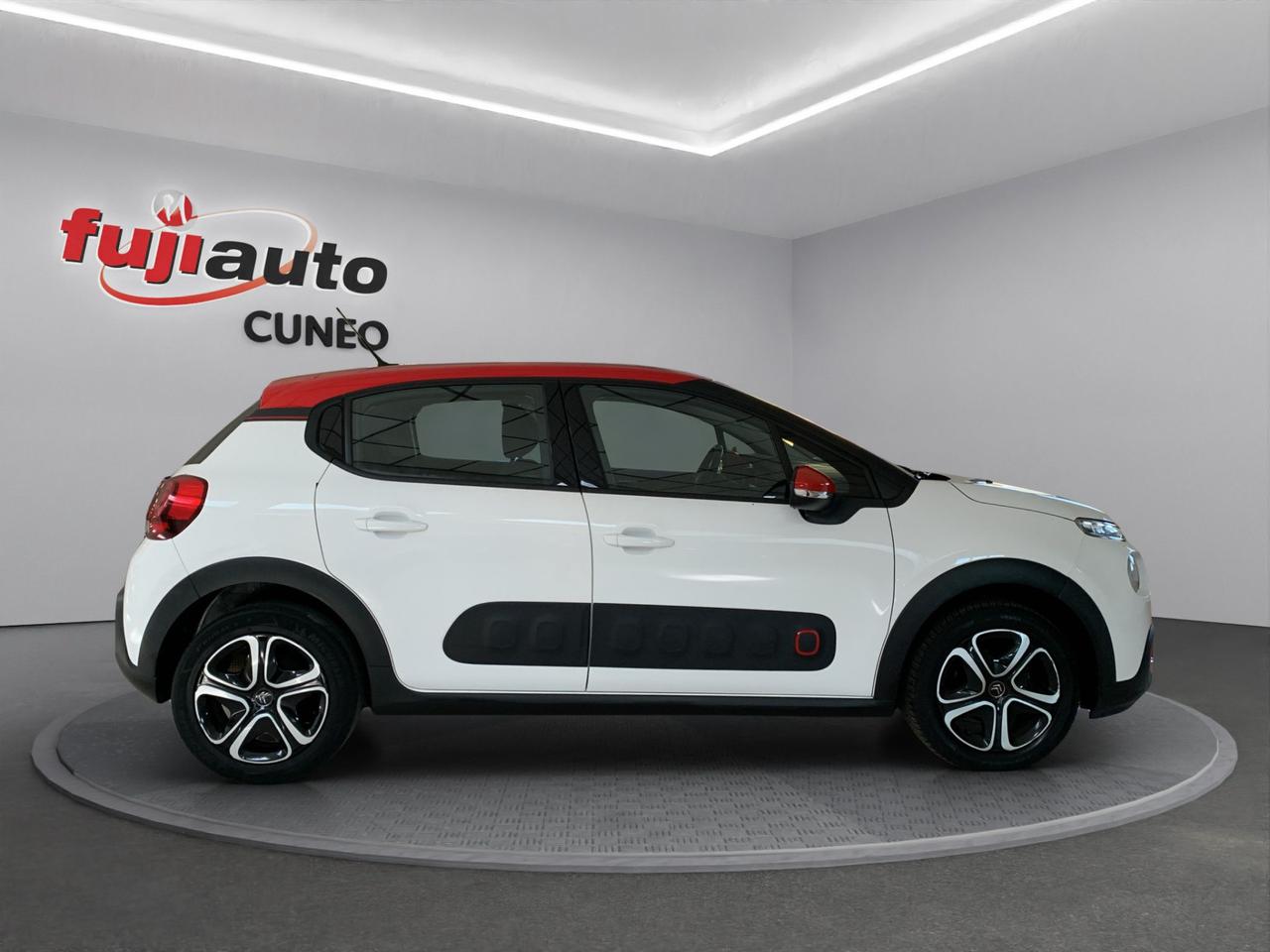 Citroen C3 1.2 puretech Shine s&s 83cv