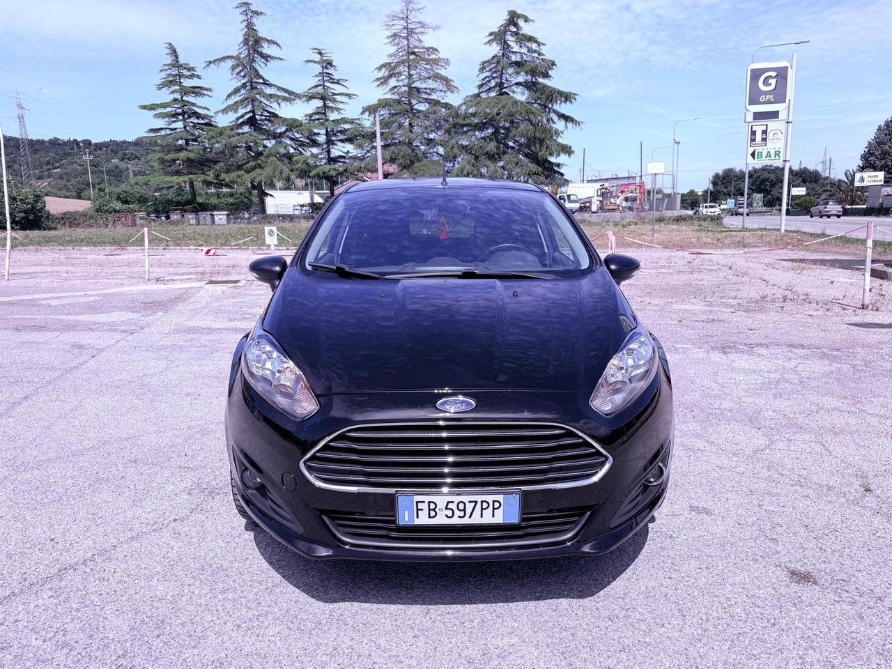 Ford Fiesta 1.5 TDCi 75CV 5 porte Black & White Edition