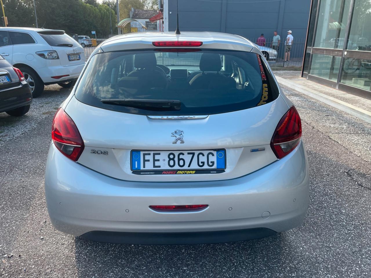 Peugeot 208 PureTech 82 5 porte Allure X NEOPATENTATI
