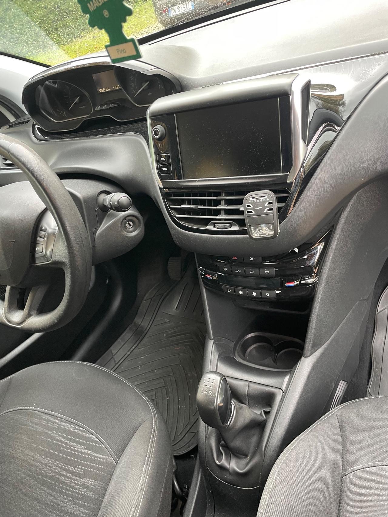 Peugeot 208 BlueHDi 75 5 porte Allure