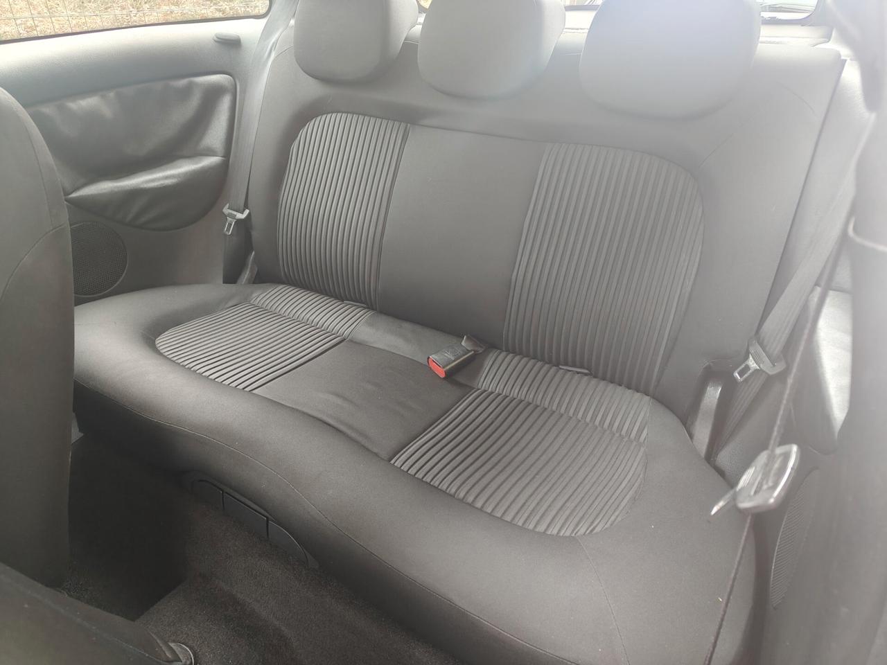 Lancia Ypsilon 1.3 MJT 75 CV Diva