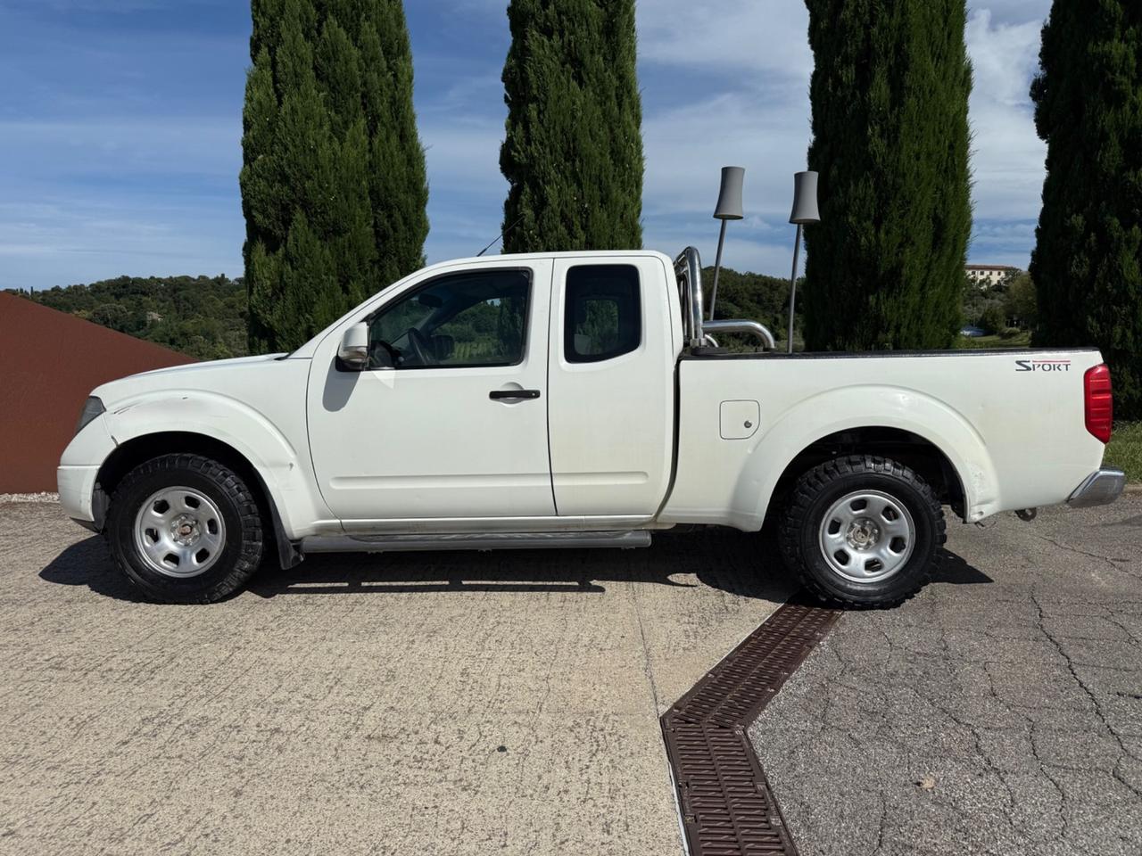 Nissan Navara 2.5 dCi 190CV 2 porte King Cab Sport