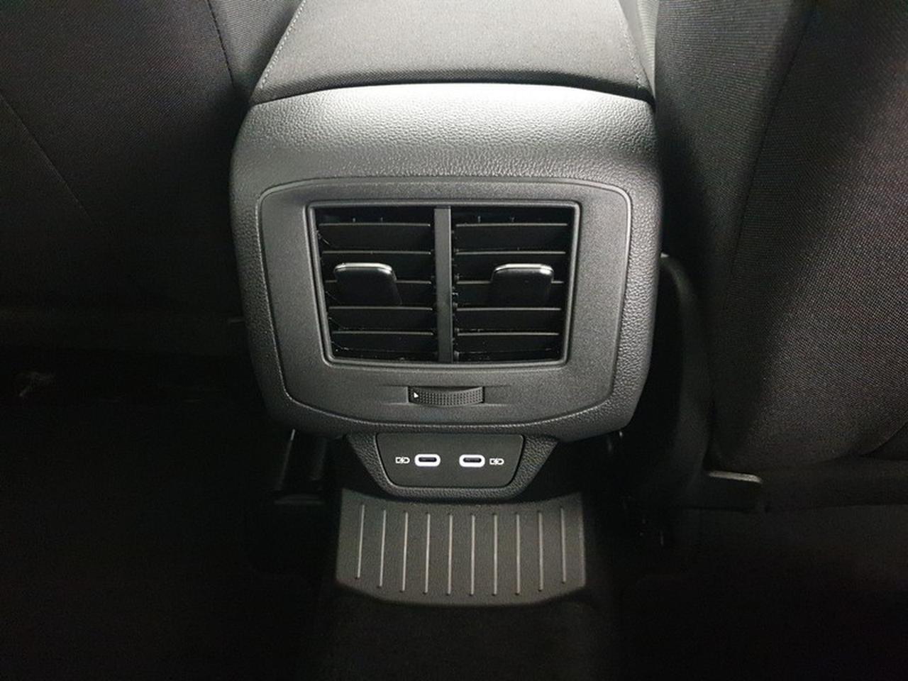Volkswagen T-Roc 1.5 tsi sport