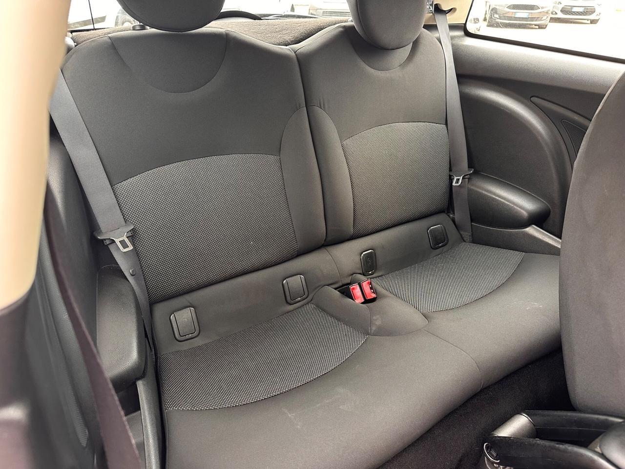 Mini Cooper D 2012 1.6 Diesel 111CV Cooper D