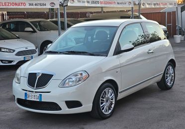 Lancia Ypsilon 1.4 8v GPL