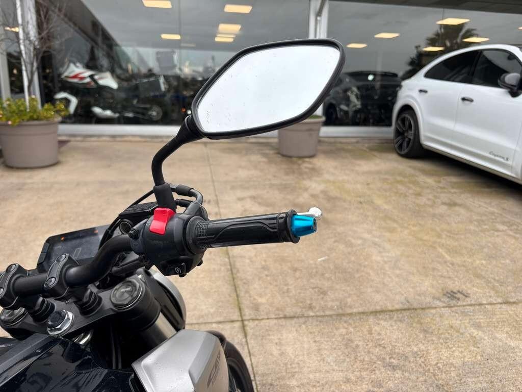 Honda CBR 125 2020 / KM 21.000 Tua a solo 23 Euro al mese