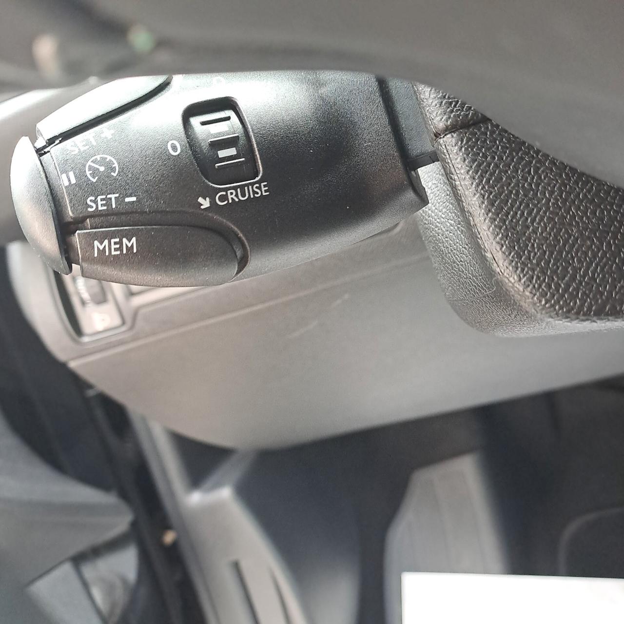 Peugeot 308 1.5 Bluehdi 130 Cv Eat8 Business