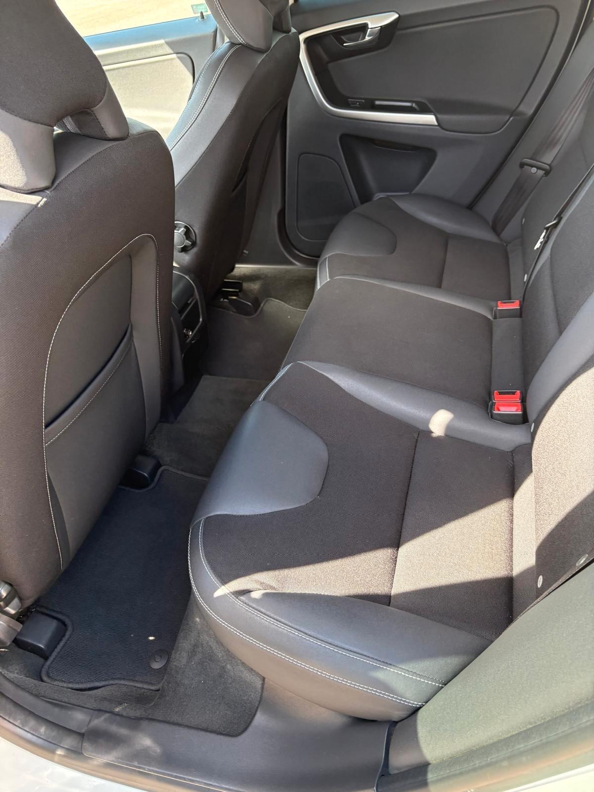 Volvo XC 60 XC60 D3 Geartronic R-design