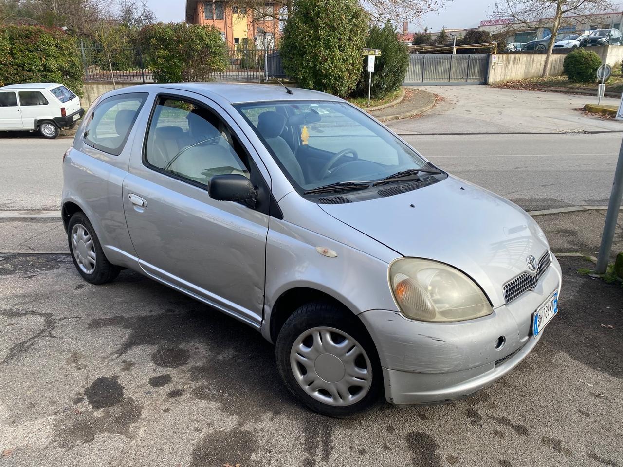 Toyota Yaris 1.0i 16V cat 3 porte