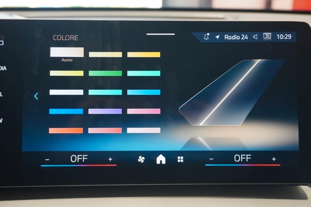 BMW X1 NEW 18D 150CV STEPTRONIC BUSINESS ADVANTAGE ( FARI LED - CURVED DISPLAY - AMBIENT LIGHTS - CRUISE - NAVI - MIRROR - PARK ASSISTANT - TELECAMERA POST. )