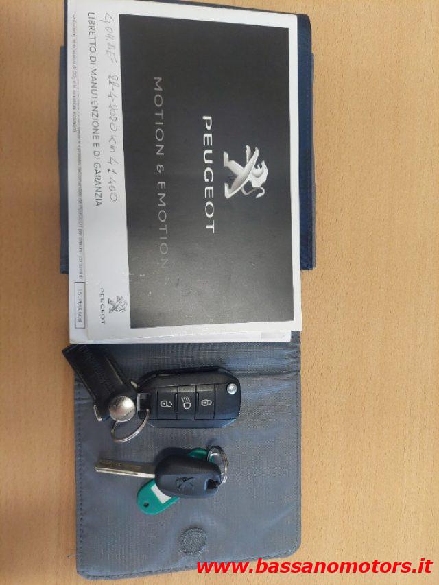 PEUGEOT 308 BlueHDi 100 S&S Business
